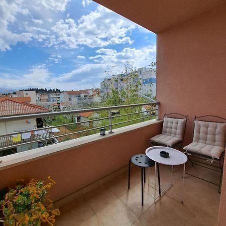 Apartment Slava - Close To The Mall Σπλιτ Εξωτερικό φωτογραφία