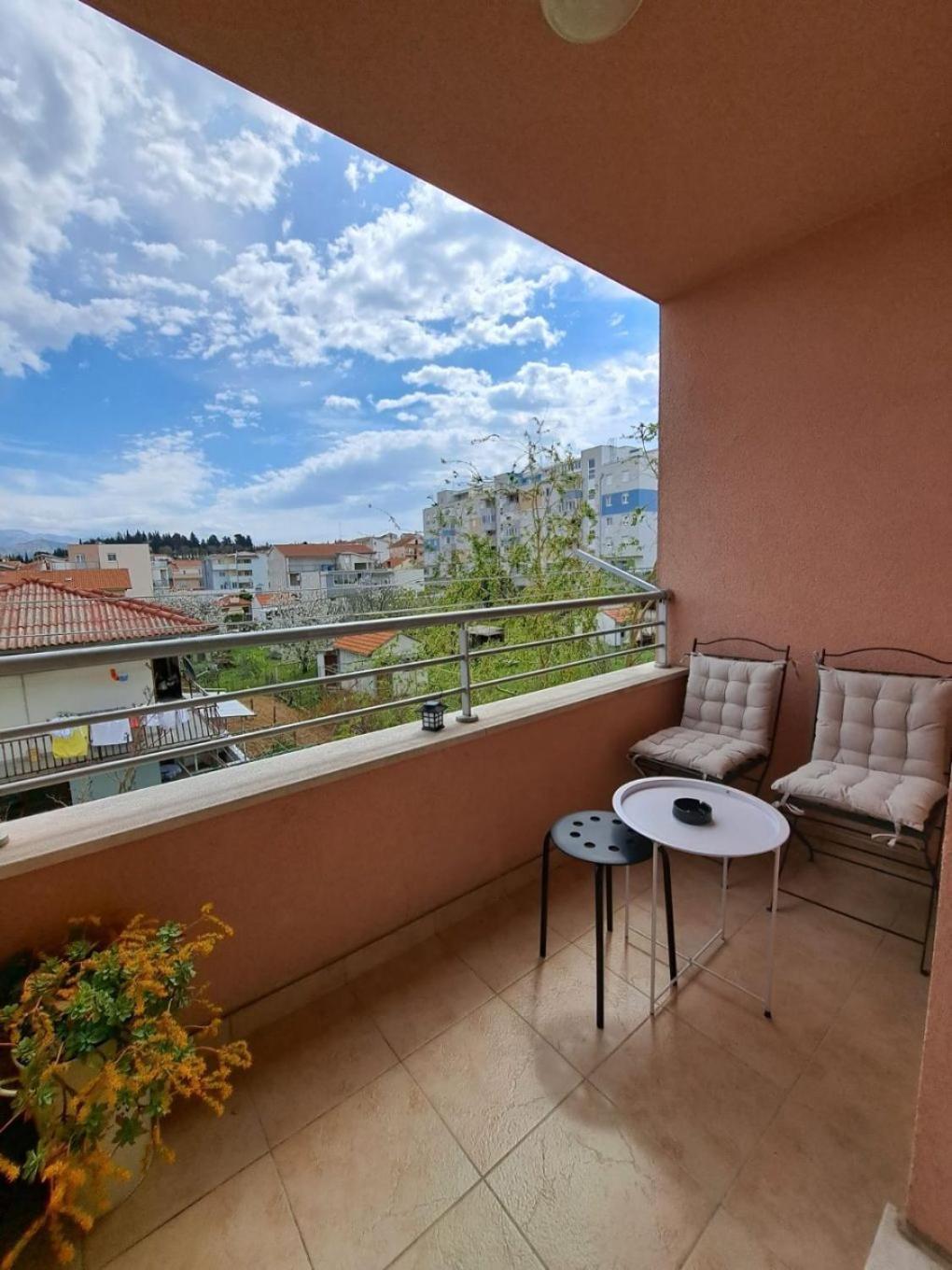 Apartment Slava - Close To The Mall Σπλιτ Εξωτερικό φωτογραφία