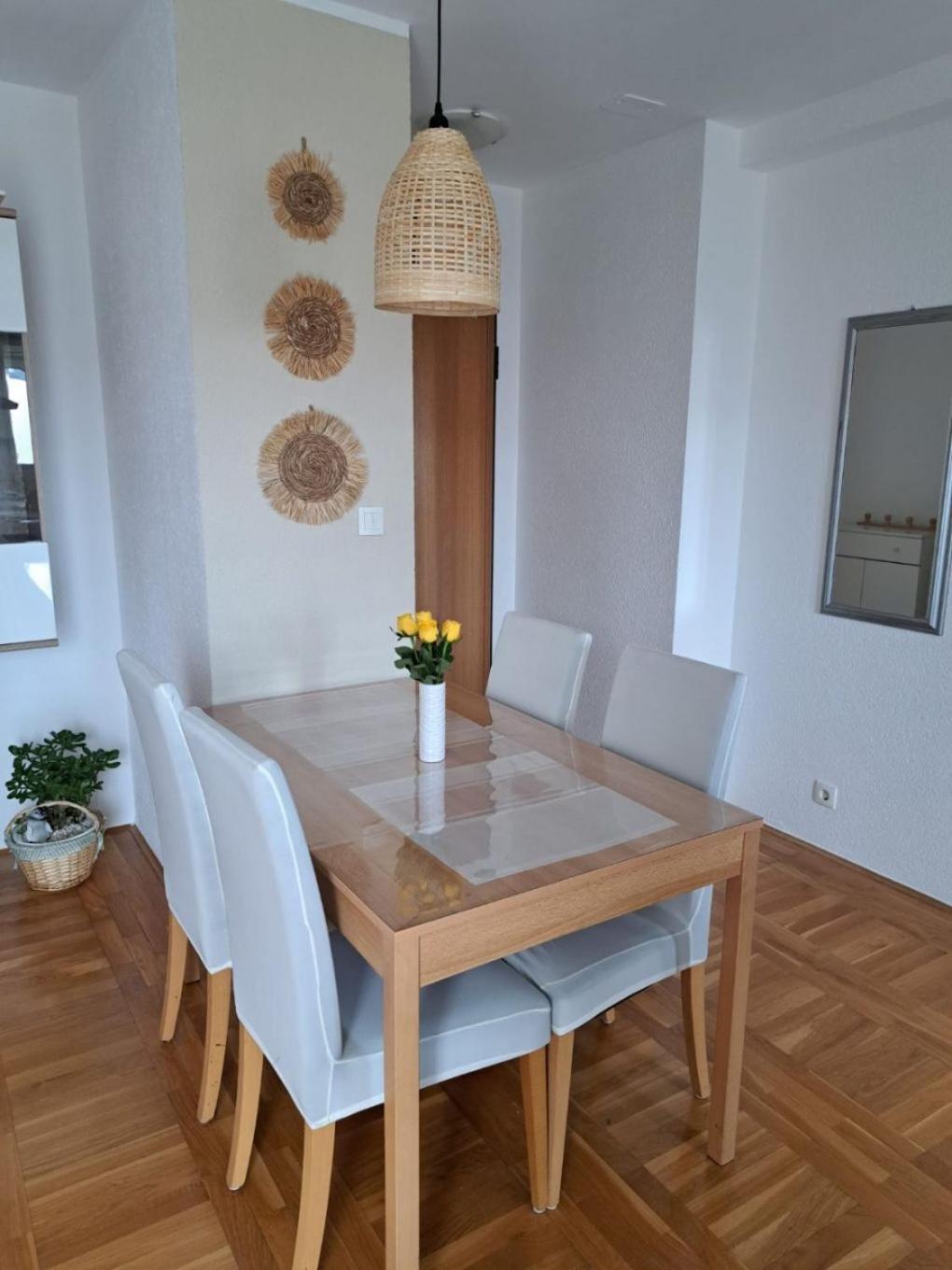 Apartment Slava - Close To The Mall Σπλιτ Εξωτερικό φωτογραφία